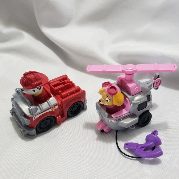 Paw Patrol Rescue Racers Set Of 2 Vehicles Attached Figures Skye Marshall - Picture 3 of 9